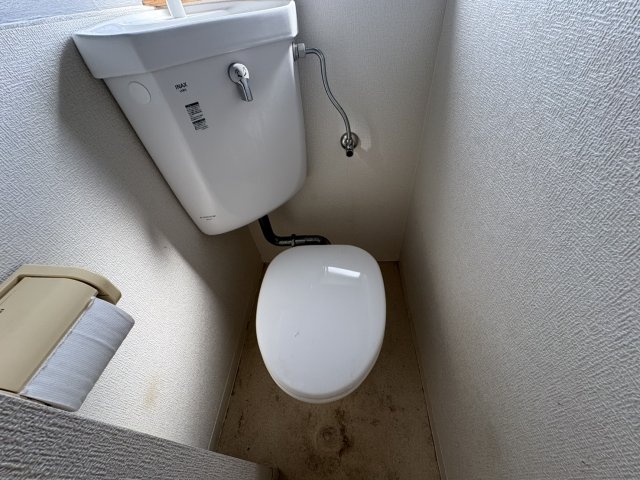 阪急京都線 高槻市駅 徒歩4分 3階建 築54年のトイレ写真