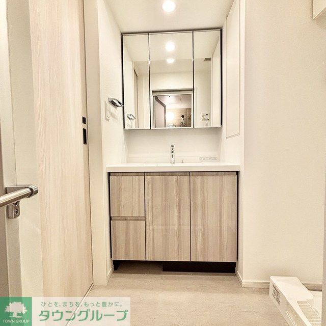 洗面設備　※写真は同タイプ住戸です。