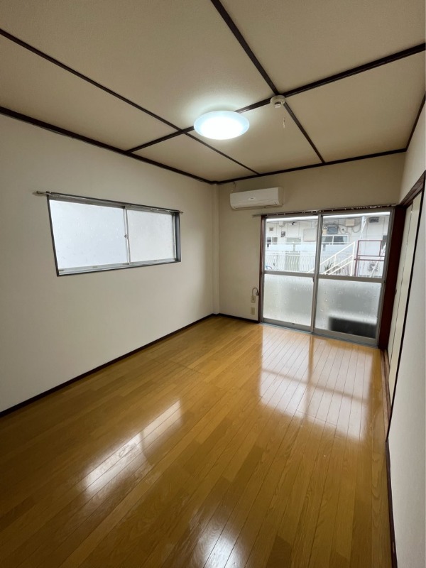 居室・リビング　※他部屋参考写真