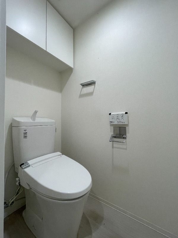 京王線 代田橋駅 徒歩12分 5階建 築7年のトイレ写真