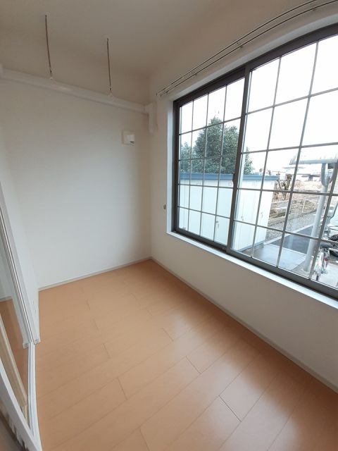 ＪＲ芸備線 備後庄原駅 バス乗車時間：3分 最寄りバス停で下車 徒歩10分 2階建 築12年の内装写真