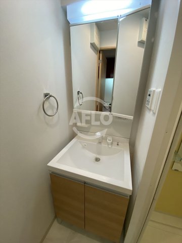 洗面設備　ドルチェヴィータ北浜　洗面化粧台
