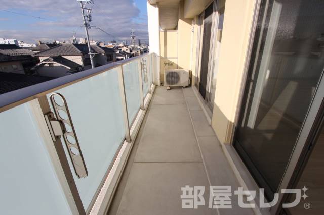 バルコニー　２０１６年１２月１７日撮影（３０３イメージ写真）
