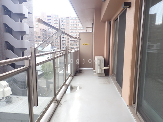 バルコニー　ベランダ
