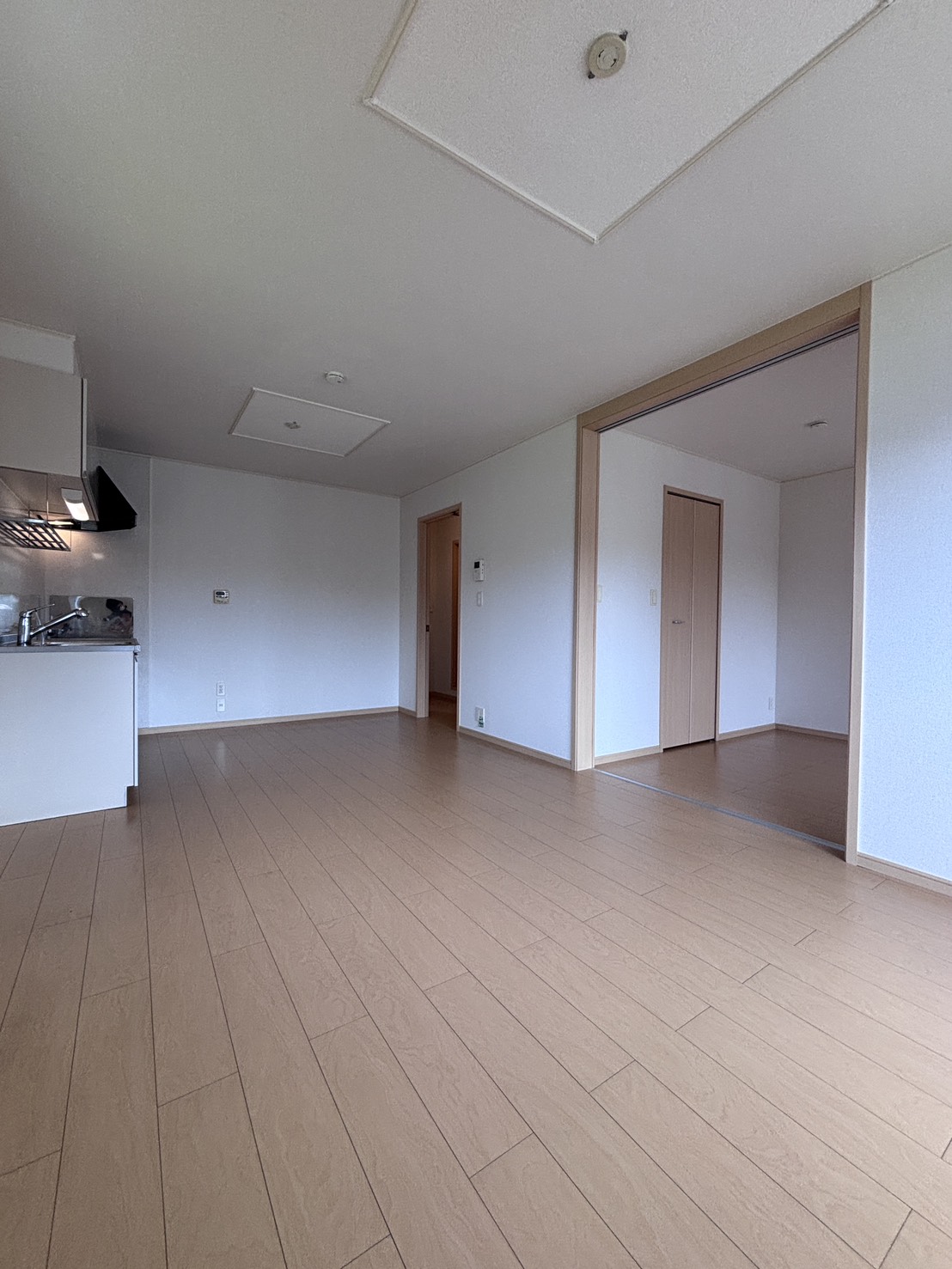和田町アパートの居間写真