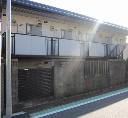 建物外観　日当たりサンサンです