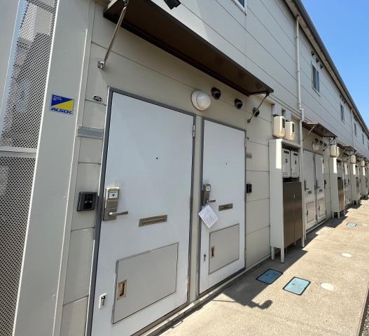 エントランス　駐車場