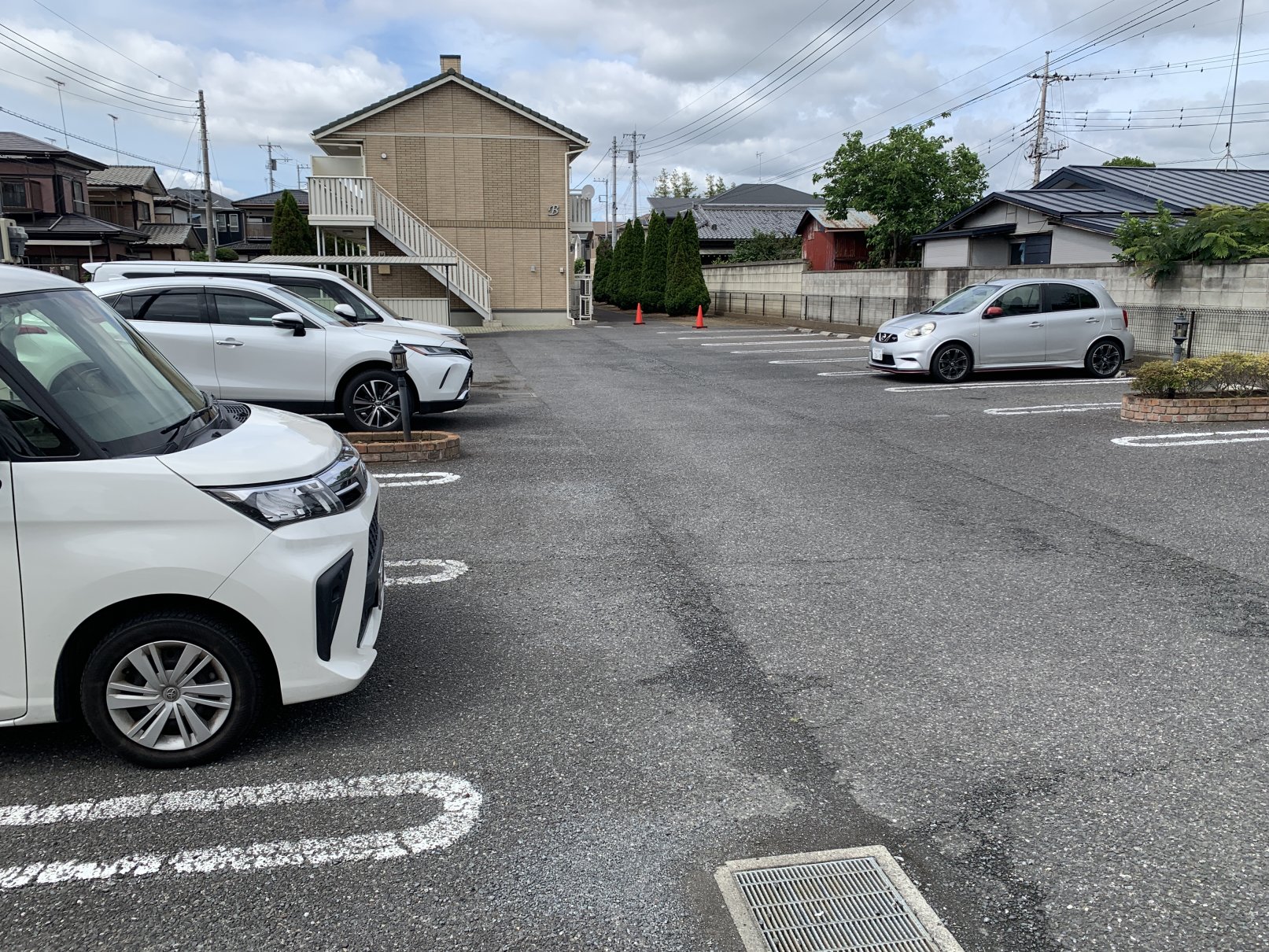 駐車場　敷地内駐車スペース
