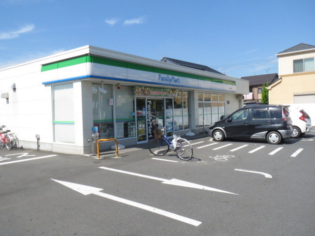 コンビニ　ファミリーマート川越寺尾店（コンビニ）まで500m