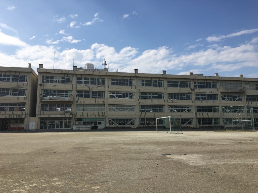 小学校　寺尾小学校（小学校）まで500m