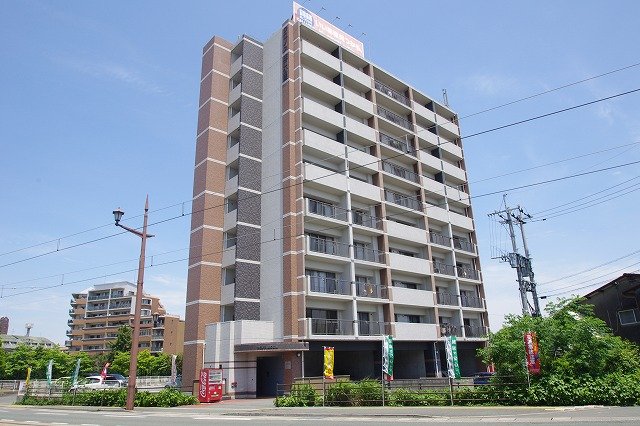 熊本県熊本市東区健軍３の賃貸マンションの外観