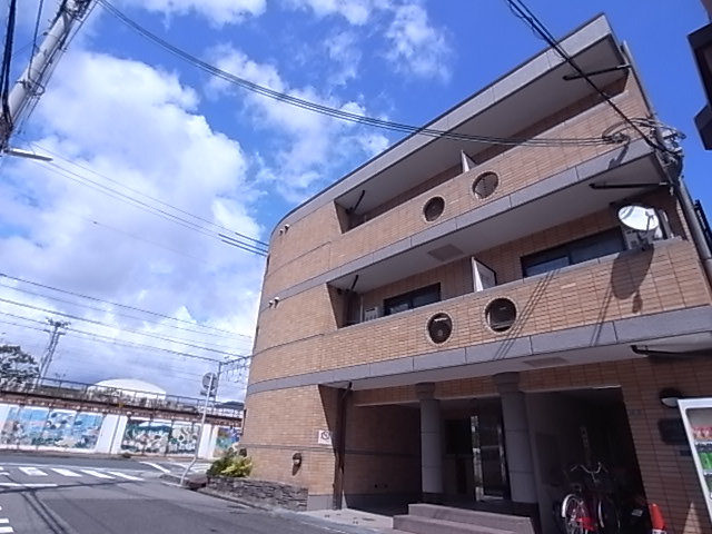 神戸市須磨区行平町のマンションの建物外観