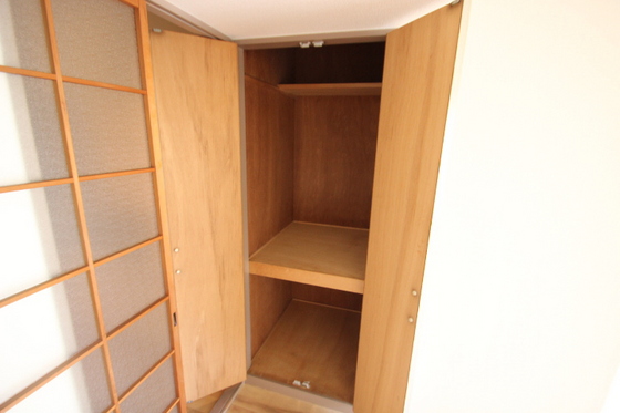 収納　※別部屋の写真です