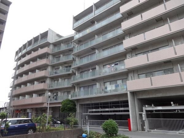 シィダーヴィレッジの建物外観