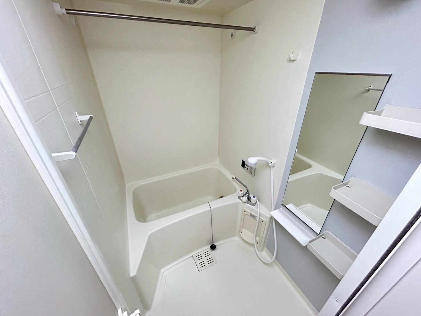 バス・シャワールーム　浴室