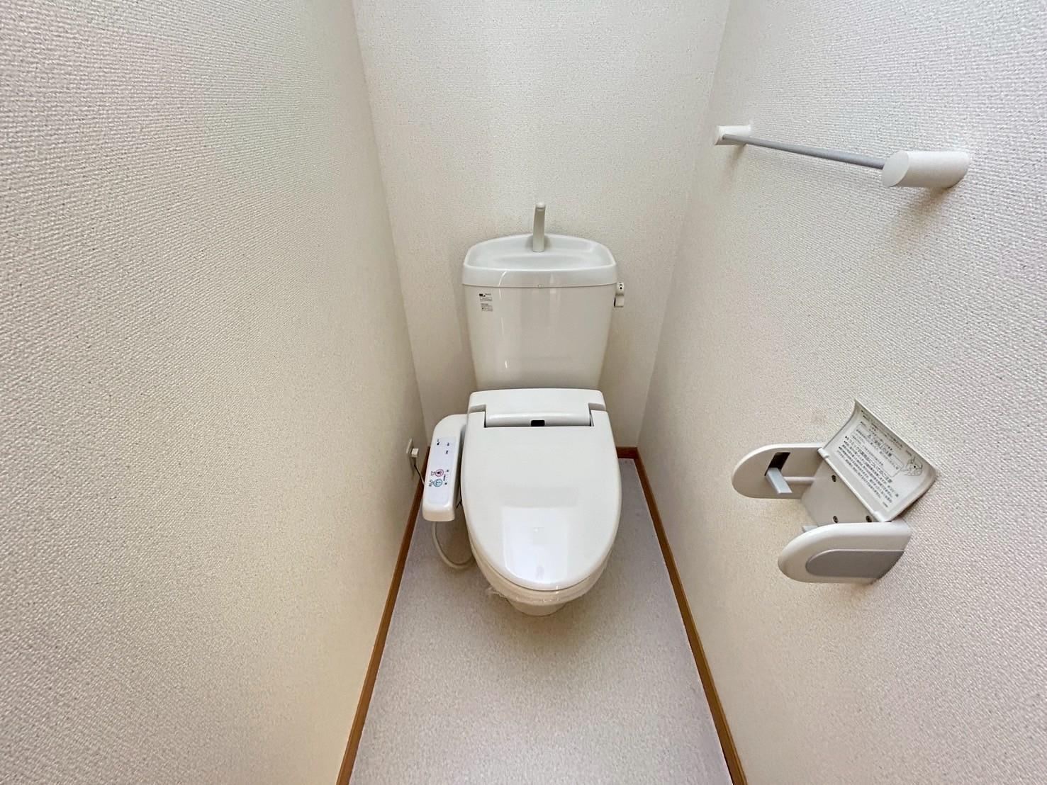 トイレ　洗浄機能付きトイレ