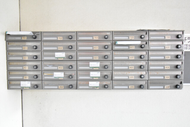 エントランス　集合郵便受け