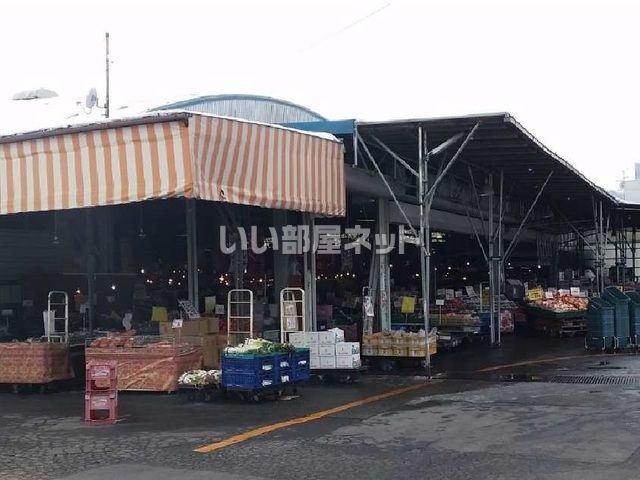 【上田市常磐城のアパートのスーパー】