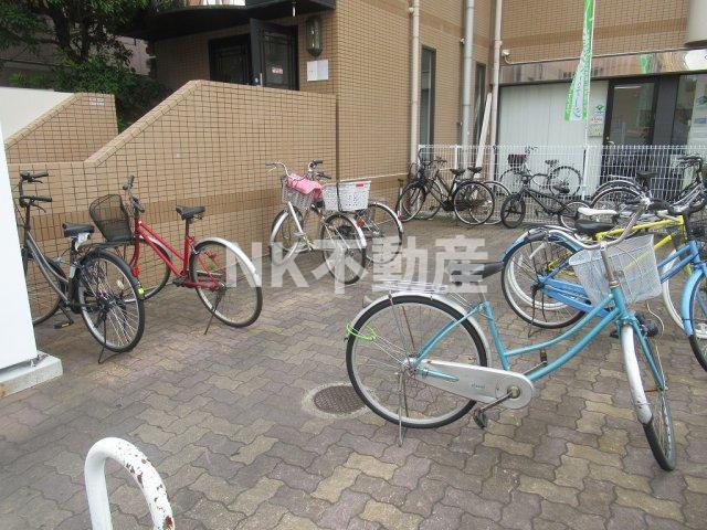 その他　駐輪場です