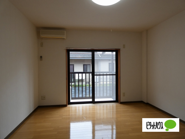 居室・リビング　他のお部屋のお写真です