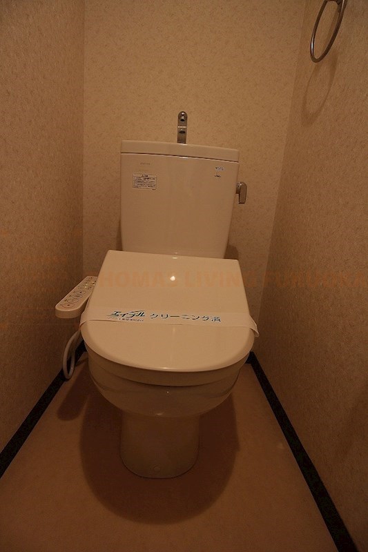 トイレ　トイレ　※別号室参考写真