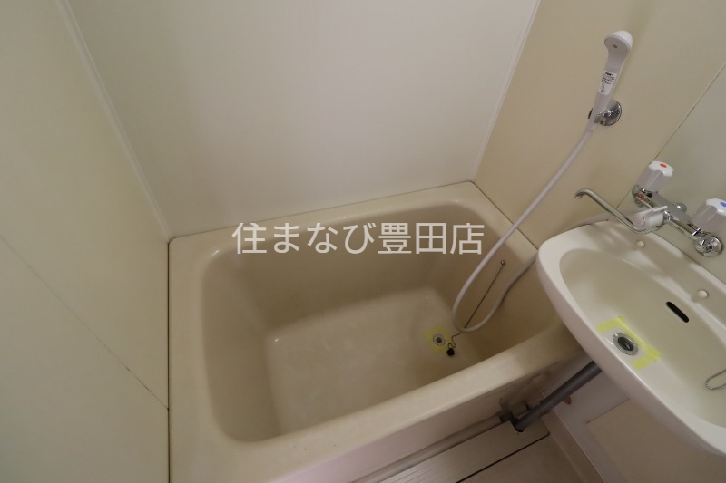 バス・シャワールーム　同型別部屋写真