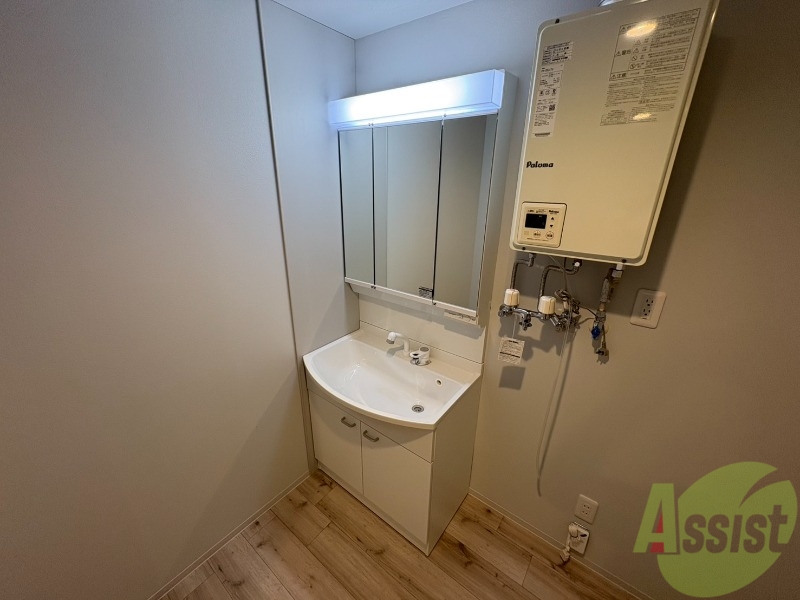 洗面設備　シャンプードレッサーで身支度もラクラクです！