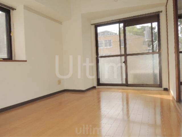 居室・リビング　※同タイプの他のお部屋です