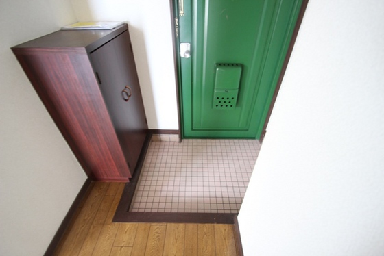 玄関　※別部屋の写真です