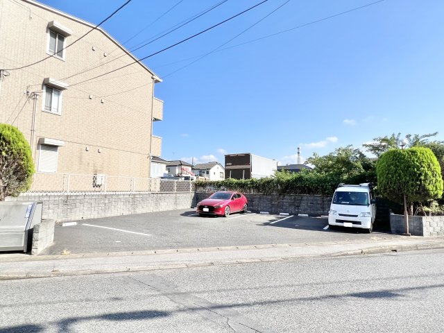 駐車場　駐車場完備です