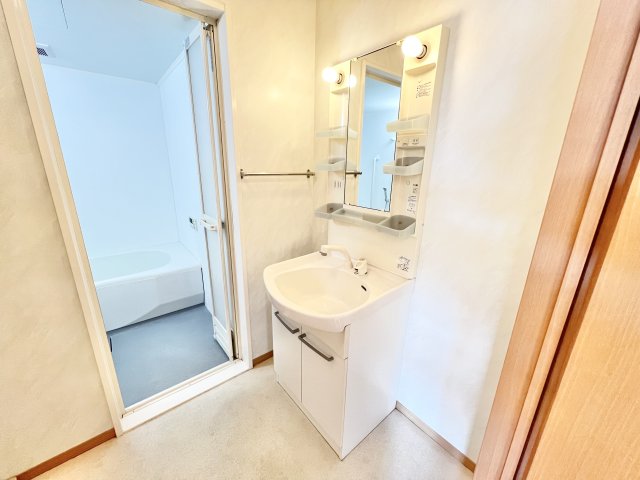 洗面設備　※別部屋参考写真