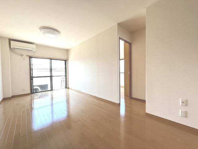 居室・リビング　リビング