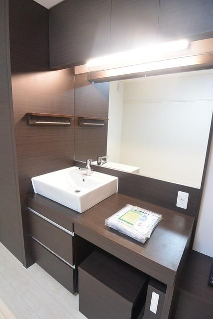 洗面設備　★独立洗面台と化粧台です★