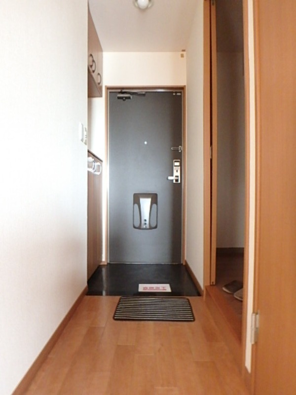 玄関　図面と現状に相違がある場合には現状を優先