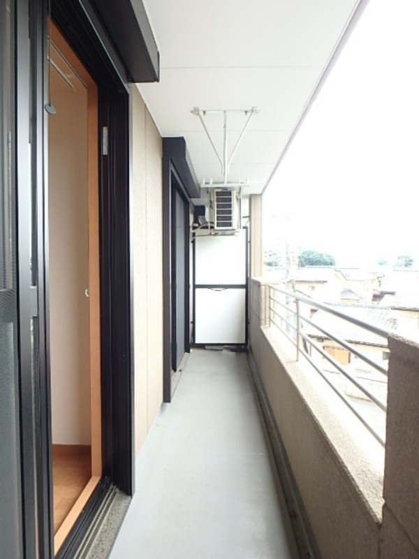 バルコニー　図面と現状に相違がある場合には現状を優先