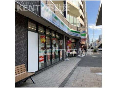 コンビニ　ファミリーマート 大森東産業道路店（コンビニ）まで210m