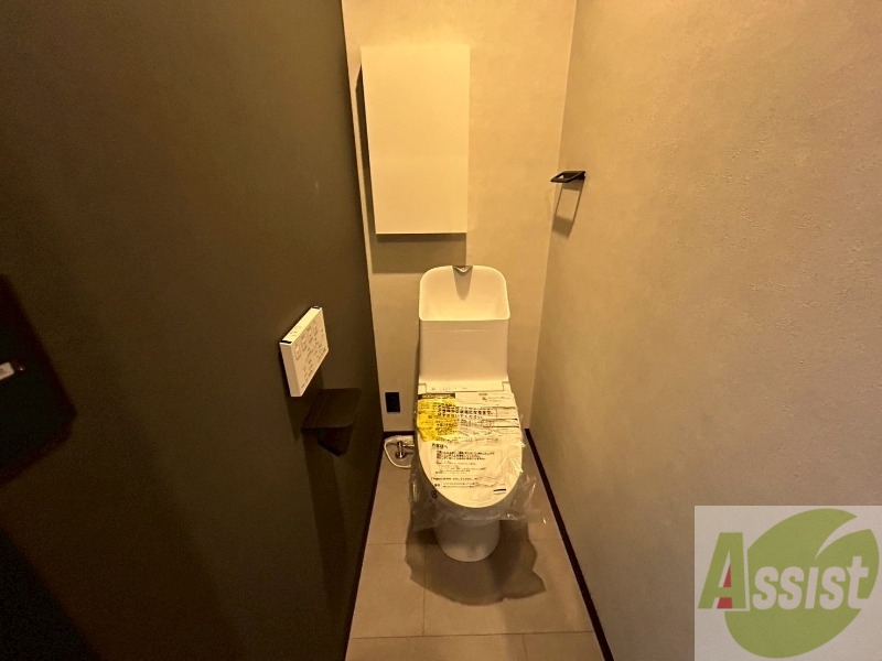 トイレ　こちらはトイレです。清潔感があり、安心して使用できます。