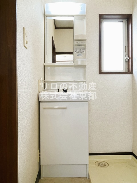 洗面設備　嬉しい洗面台は独立タイプ！