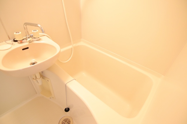 バス・シャワールーム　※別号室の参考写真です※