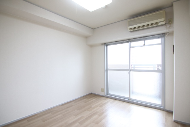 居室・リビング　※別号室の参考写真です※