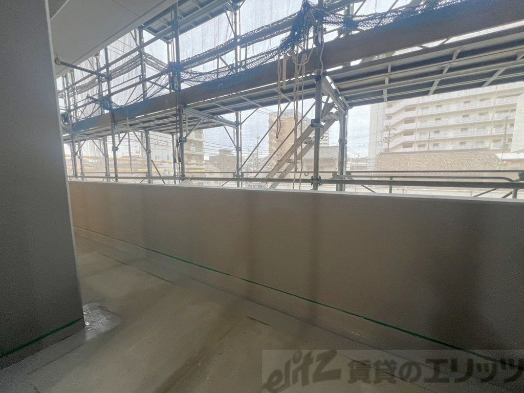 バルコニー　バルコニー