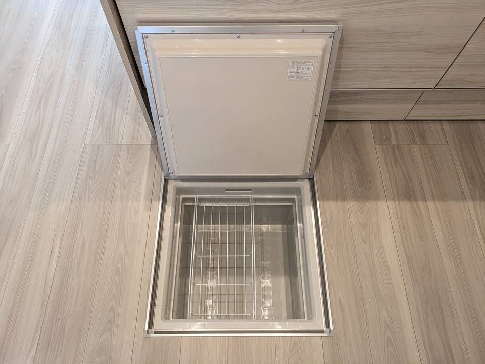 収納　床下収納