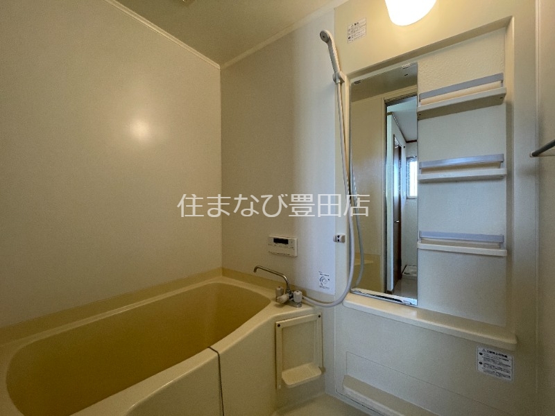 バス・シャワールーム　同型別部屋写真