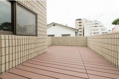 バルコニー　テラス