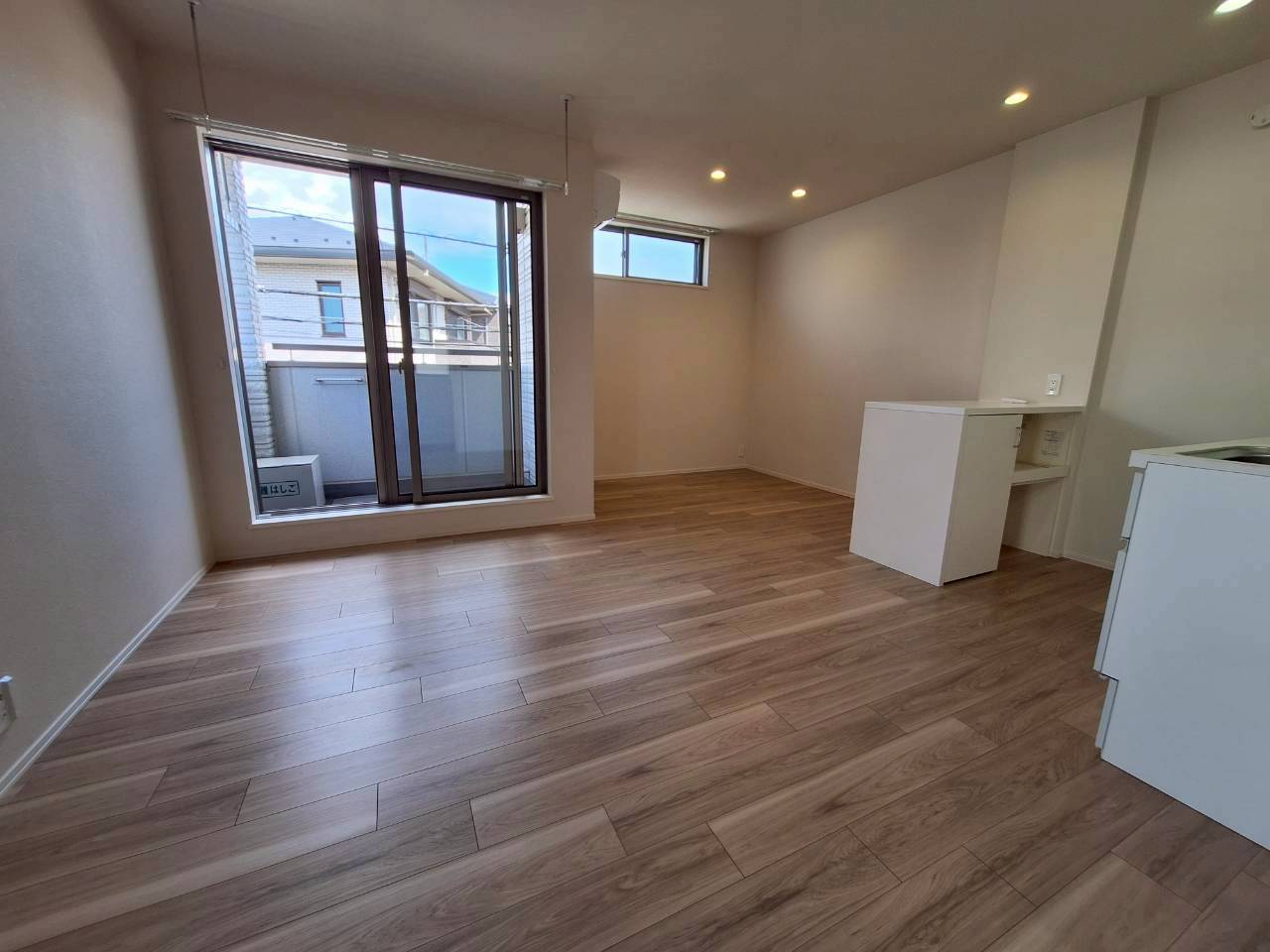 居室・リビング　※家具付きのイメージ写真になります。（CG家具のため、実際に