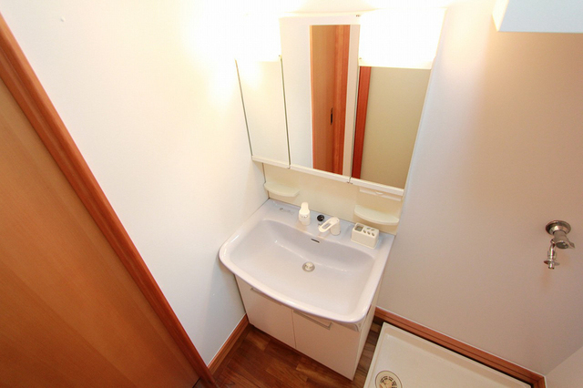 洗面設備　他のお部屋の参考写真です