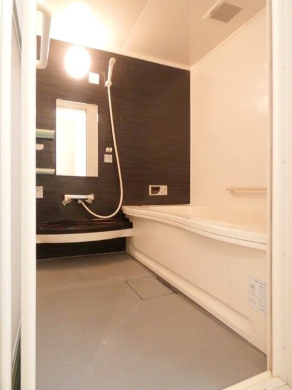 バス・シャワールーム　図面と現状に相違がある場合には現状を優先