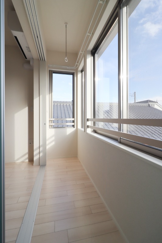 バルコニー　図面と現状に相違がある場合には現状を優先