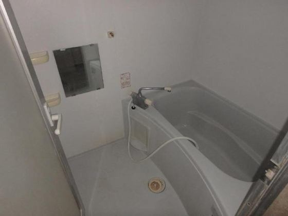 バス・シャワールーム　※他号室の写真です。