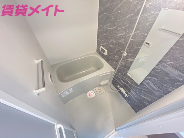 バス・シャワールーム　同型参考写真